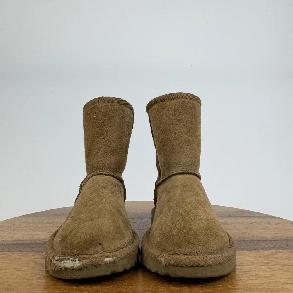 Little Kids Ugg Classic II Tan Suede Wool Lined Comfort‎ Causal Boots Size 9 C